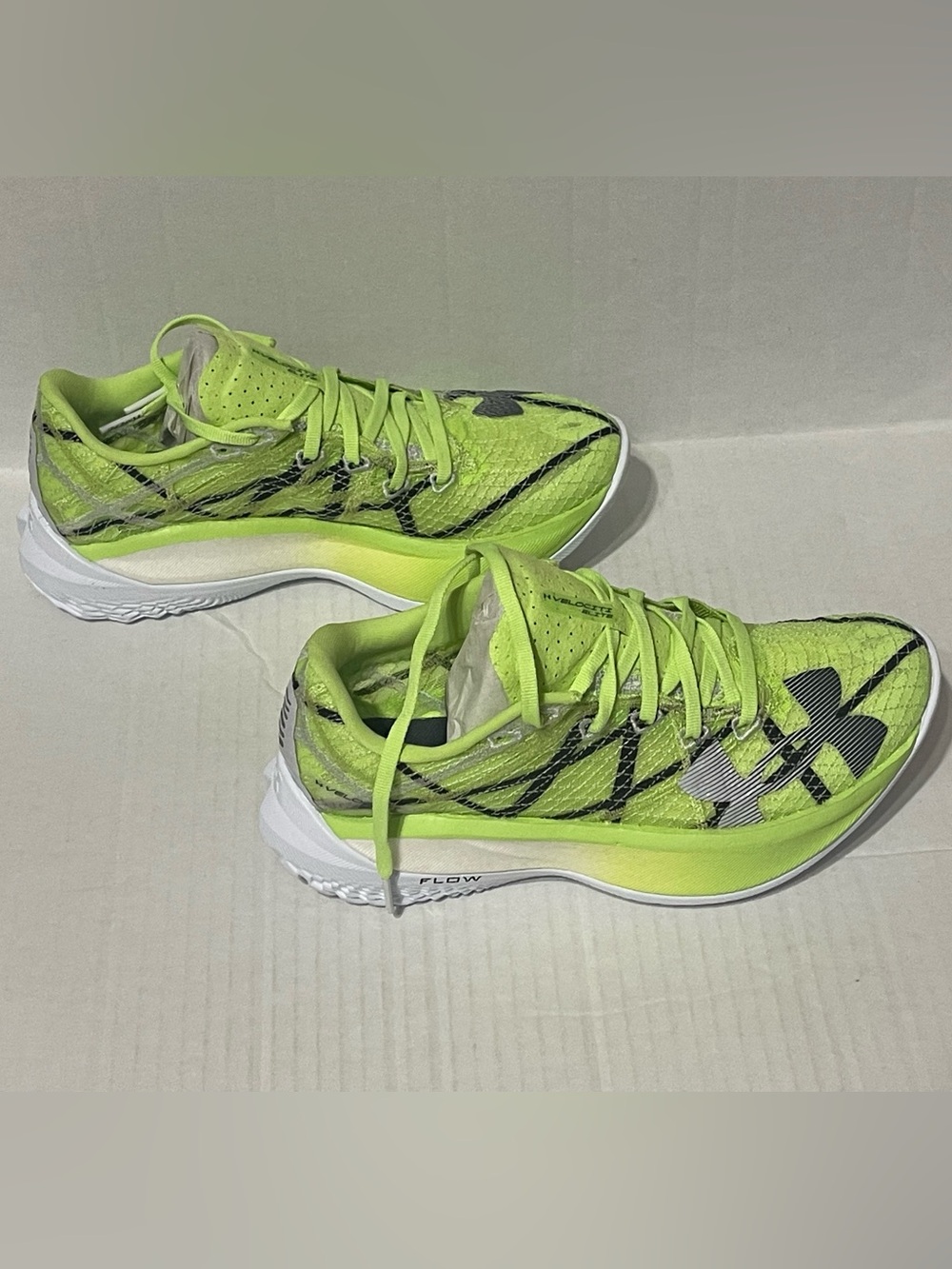 Under Armour Velociti Elite 2 - Unisex M6/W7.5 - Morph Green/Distant Grey - NIB - Picture 2 of 8